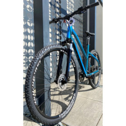 Rower Ghost Square Cross Base AL S 28"