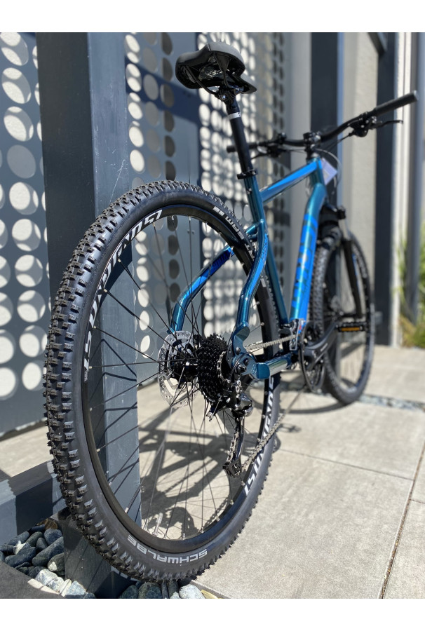 Rower Ghost Square Cross Base AL L 28"