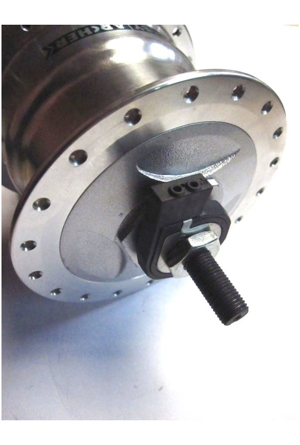 Wtyczka do dynama w piaście Sturmey Archer