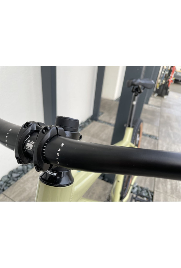 Rower MTB Marin Bobcat 4 Trail kość słoniowa 27,5" S