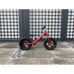 Rowerek biegowy Cruzee 12 " czerwony (czarne kółka)