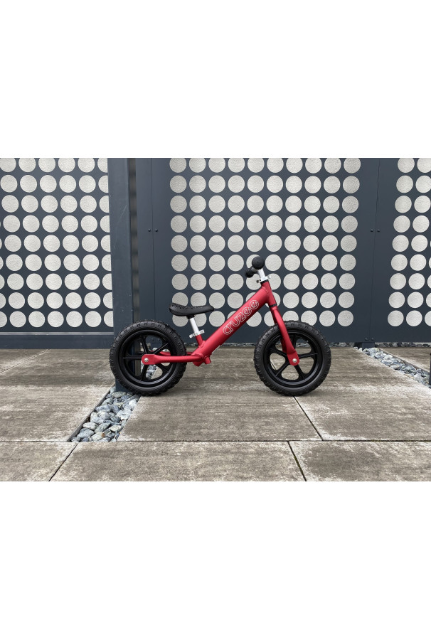 Rowerek biegowy Cruzee 12 " czerwony (czarne kółka)