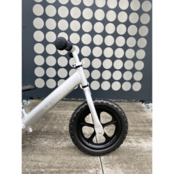 Rowerek biegowy Cruzee 12" srebrny (czarne kółka)