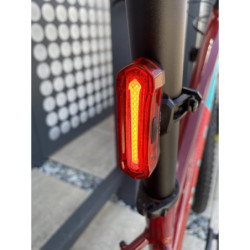 Tylna lampka XLC LED USB