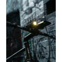 ZESTAW LAMPKA KNOG BLINDER 600LM + PLUS 20LM