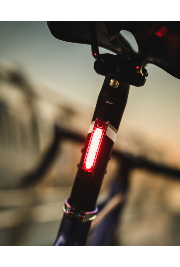 ZESTAW LAMPKA KNOG BLINDER 600LM + PLUS 20LM