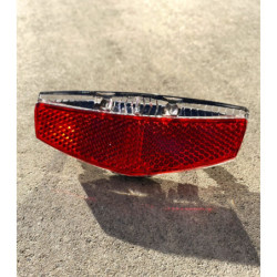 Lampka tylna na bagażnik XLC CL-R18 LED 50/80 mm E-Bike ready, dynamo