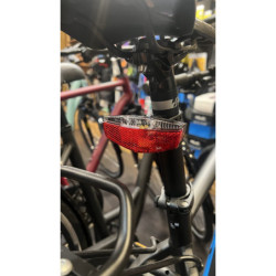 Lampka tylna na bagażnik XLC CL-R18 LED 50/80 mm E-Bike ready, dynamo