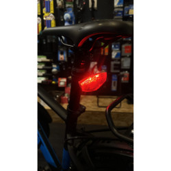 Lampka tylna  na akumulator XLC USB 300 mAh 50/80 mm na bagażnik lub sztycę