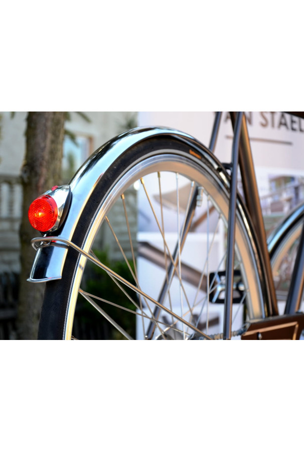 Klasyczna tylna lampka rowerowa Spanninga Nr 9 Xb