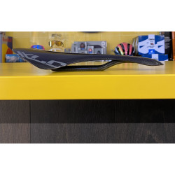 Ultra lekkie siodełko carbonowe XLC SA-K01