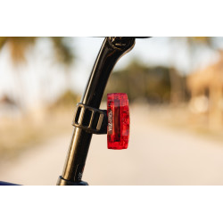 Lampa rowerowa tylna Cateye ViZ450 LD820-R USB