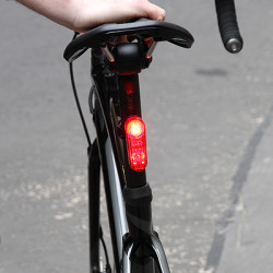 Lampka rowerowa tylna CATEYE SYNC Kinetic USB