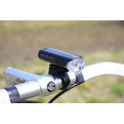 Lampka przednia Cateye HL-EL160 czarna