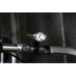 Lampka przednia Cateye HL-EL160 czarna