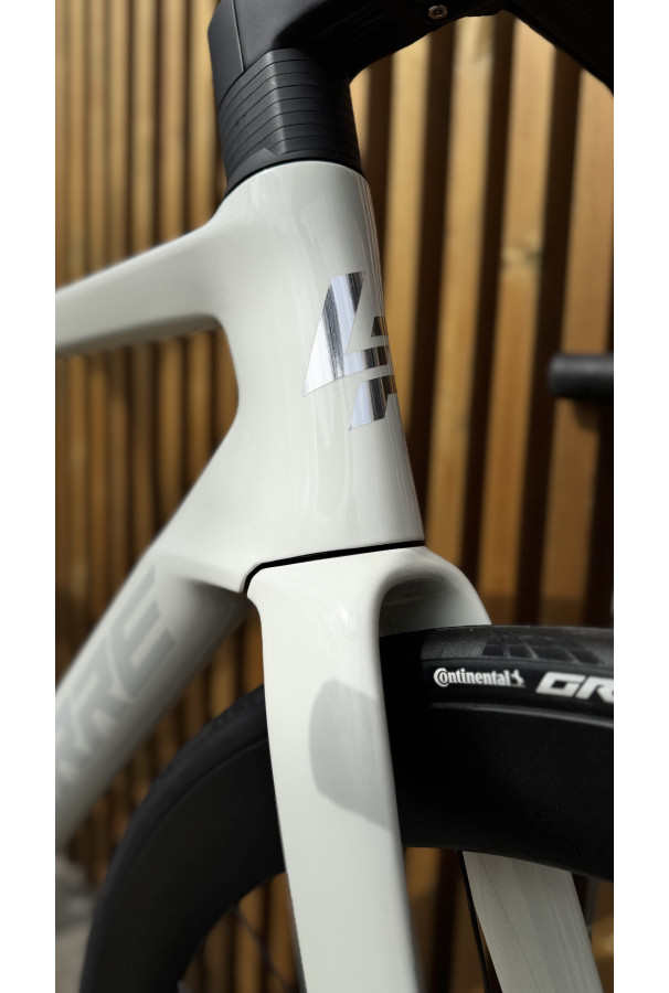 Rower Szosowy Lapierre Xelius DRS 8.0 C1 ARC1600 49M