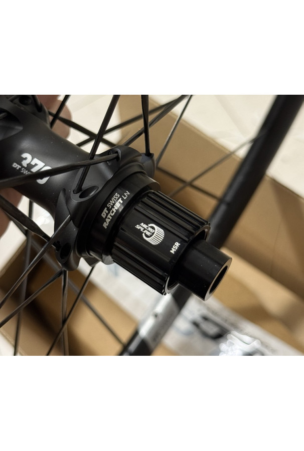 Koło tylne 28" DT Swiss E1800 Shimano Micro Spline 23 DB