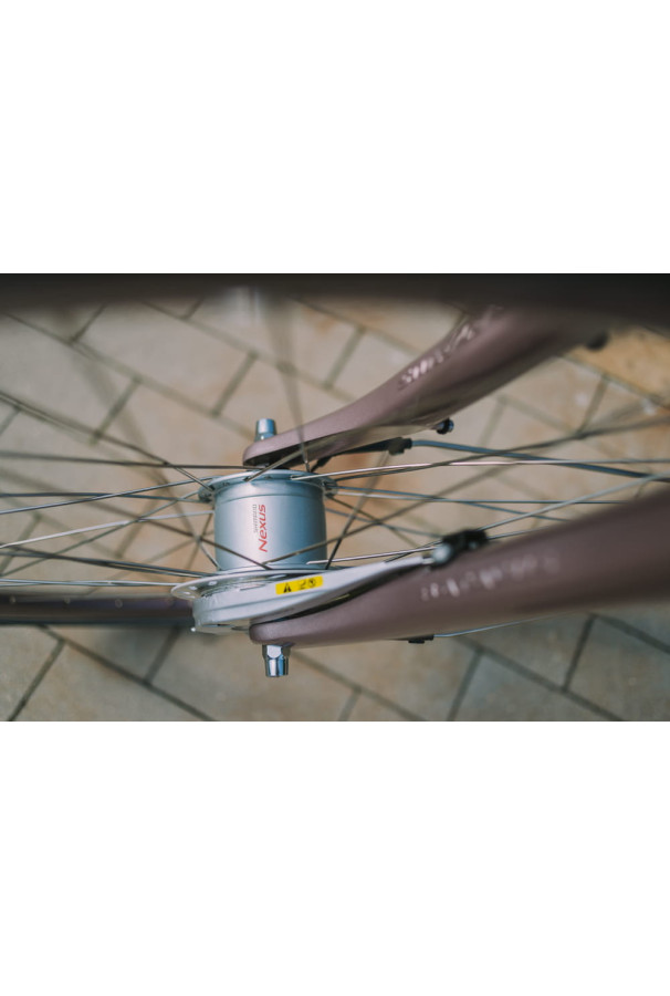 Dynamo w piaście Shimano DH-C6000 2,4W ham. rolkowy 36H