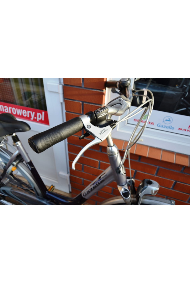 Prawy chwyt Gazelle 132 mm, czarna skóra naturalna