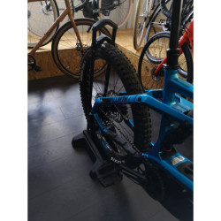 Uniwersalny stojak rowerowy XLC VS-F08