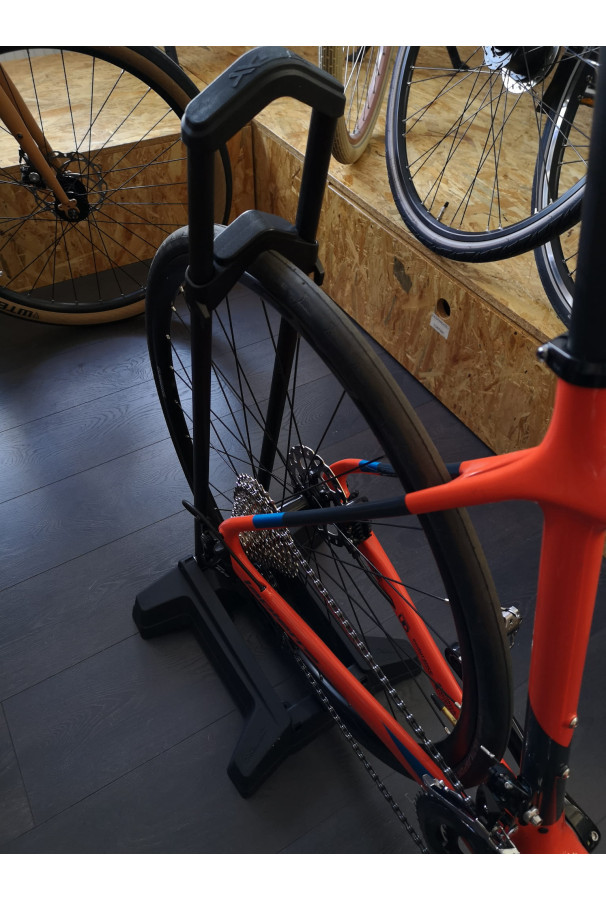 Uniwersalny stojak rowerowy XLC VS-F08