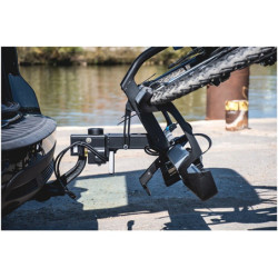 Bagażnik samochodowy na dwa rowery platforma AZURA XTRA LED